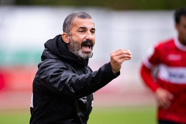 Murat Isik, (TSG Balingen, Trainer) noch unzufrieden, TSG Balingen vs. Kickers Offenbach, Fussball, Regionalliga Suedwest, 11. Spieltag, Saison 2025 2026, 04.10.2025, Eibner-Pressefoto Andreas Ulmer TSG Balingen vs. Kickers Offenbach, Fussball, Regionalliga Suedwest, 11. Spieltag, Saison 2025 2026, 04.10.2025, Balingen Copyright: xEibner-Pressefoto AndreasxUlmerx EP_AUR