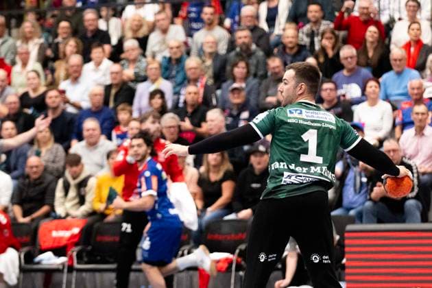 Kristian van der Merwe (HSG Nordhorn Lingen, 01, Torwart), HBW Balingen Weilstetten vs. HSG Nordhorn Lingen, Handball, 2. Bundesliga, 6. Spieltag, Saison 2025 2026, 04.10.2025 Eibner-Pressefoto Andreas Ulmer HBW Balingen Weilstetten vs. HSG Nordhorn Lingen, Handball, 2. Bundesliga, 6. Spieltag, Saison 2025 2026, 04.10.2025 Balingen Copyright: xEibner-Pressefoto AndreasxUlmerx EP_AUR