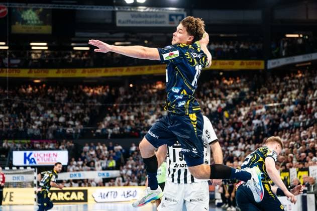 David More (Rhein-Neckar Loewen, 15) beim Sprung Wurf, GER, THW Kiel vs Rhein-Neckar Loewen, Handball, Bundesliga, Spieltag 7, Saison 2025 2026, 05.10.2025 GER, THW Kiel vs Rhein-Neckar Loewen, Handball, Bundesliga, Spieltag 7, Saison 2025 2026, 05.10.2025 Kiel Copyright: xEibner-Pressefoto MaxxVincenx EP_MVN