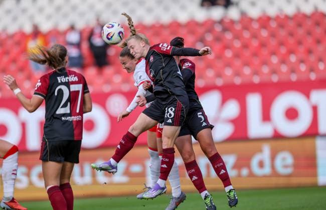 DEU, Nürnberg, FC Nürnberg vs RB Leipzig, Google Pixel Bundesliga, DFB, Saison 2526, Max-Morlock-Stadion, 5. Spieltag im Bild v.l.n.r: Annabel Schasching (RB Leipzig 16), Franziska Mai (FC Nürnberg 18), Zweikampf DFB DFL REGULATIONS PROHIBIT ANY USE OF PHOTOGRAPHS AS IMAGE SEQUENCES AND OR QUASI-VIDEO, 05.10.2025, Copyright: HMBxMedia HendrikxHamelau