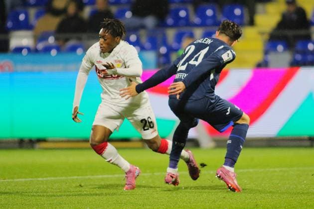 v. li. im Zweikampf Justin Diehl (VfB Stuttgart II, 26), Luca Erlein (TSG Hoffenheim II, 24) GER, TSG 1899 Hoffenheim II gegen VfB Stuttgart II, Fussball, 3.Liga, 10.Spieltag, Spielzeit 2025 2026, 05.10.2025. (DFL DFB REGULATIONS PROHIBIT ANY USE OF PHOTOGRAPHS as IMAGE SEQUENCES and or QUASI-VIDEO). GER,TSG 1899 Hoffenheim II gegen VfB Stuttgart II, Fussball, 3.Liga, 10.Spieltag, Spielzeit 2025 2026, 05.10.2025. Hoffenheim Copyright: xEibner-Pressefoto JoergxHirschx EP_JHH