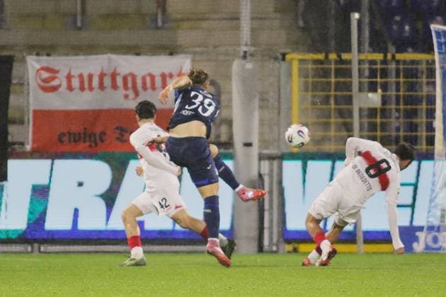 v. li. im Zweikampf s42, Florian Baehr (TSG Hoffenheim II, 39) GER, TSG 1899 Hoffenheim II gegen VfB Stuttgart II, Fussball, 3.Liga, 10.Spieltag, Spielzeit 2025 2026, 05.10.2025. (DFL DFB REGULATIONS PROHIBIT ANY USE OF PHOTOGRAPHS as IMAGE SEQUENCES and or QUASI-VIDEO). GER,TSG 1899 Hoffenheim II gegen VfB Stuttgart II, Fussball, 3.Liga, 10.Spieltag, Spielzeit 2025 2026, 05.10.2025. Hoffenheim Copyright: xEibner-Pressefoto JoergxHirschx EP_JHH