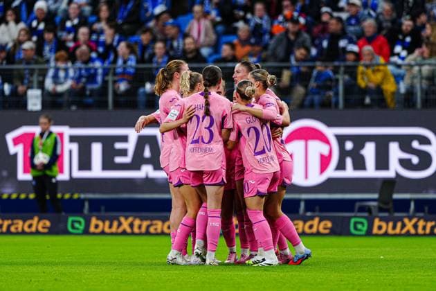 Torjubel TSG 1899 Hoffenheim nach Tor zum 0:1 Melissa Koessler (TSG 1899 Hoffenheim, 25) GER, Hamburger SV vs. TSG 1899 Hoffenheim, Frauen, Fussball, 1. Bundesliga, Spieltag 5, Saison 2025 2026, 06.10.2025 GER, Hamburger SV vs. TSG 1899 Hoffenheim, Frauen, Fussball, 1. Bundesliga, Spieltag 5, Saison 2025 2026, 06.10.2025 Hamburg Copyright: xEibner-Pressefoto MarcelxvonxFehrnx EP_MFN