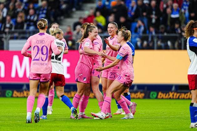 Torjubel TSG 1899 Hoffenheim nach Tor zum 0:2 Valesca Ampoorter (TSG 1899 Hoffenheim, 18) GER, Hamburger SV vs. TSG 1899 Hoffenheim, Frauen, Fussball, 1. Bundesliga, Spieltag 5, Saison 2025 2026, 06.10.2025 GER, Hamburger SV vs. TSG 1899 Hoffenheim, Frauen, Fussball, 1. Bundesliga, Spieltag 5, Saison 2025 2026, 06.10.2025 Hamburg Copyright: xEibner-Pressefoto MarcelxvonxFehrnx EP_MFN
