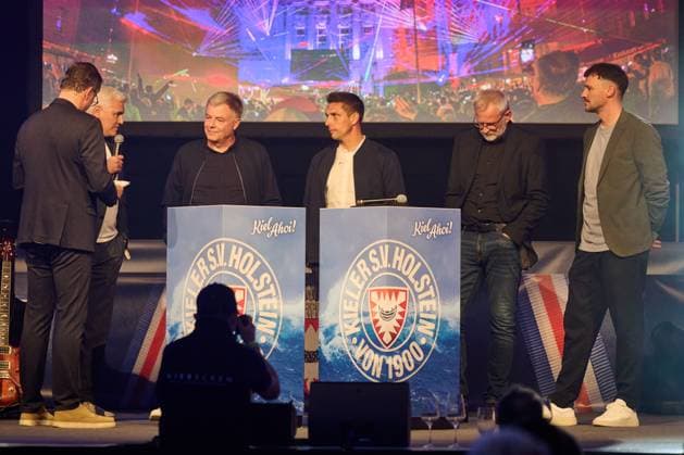 06.10.2025 - 07.102025, 125 Jahre KSV Holstein, Jubiläumsfeier, Geburtstag, Fußball und andere Sportarten, Saison 2025 2026, Holstein Kiel Moderator Andreas Käckell, Andreas Bornemann, Thorsten Gutzeit, Marcel Rapp, Uwe Stöver, Kenneth Kronholm Kiel, Hebbel Schule Holstein-Stadion Schleswig-Holstein Deutschland