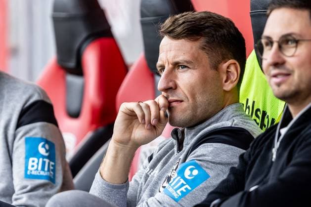 Fussball, Saison 2025 2026, 3. Liga, Audi-Sportpark Ingolstadt, 10. Spieltag, FC Ingolstadt - SSV Ulm 1846 Fußball, 04.10.2025 04.10.2025, Fussball, Saison 2025 2026, 3. Liga, Audi-Sportpark Ingolstadt, 10. Spieltag, FC Ingolstadt - SSV Ulm 1846 Fußball, Portrait Porträt Interimstrainer Moritz Glasbrenner (SSV Ulm 1846 Fußball) Foto: Lucca Fundel Ingolstadt Audi-Sportpark Bayern Deutschland