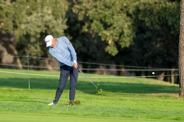 October 9, 2025, Madrid, Madrid, Spain: JASON SCRIVENER, hole 1, second shot during the matchday of the Open de Espao±a presented by Madrid, held at the Club de Campo Villa de Madrid on October 9, 2025, in Madrid, Spain. Madrid Spain - ZUMAc312 20251009_zsp_c312_066 Copyright: xOscarxManuelxSanchezx