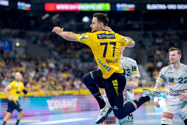 Dani Baijens (RNL, 77), beim Sprungwurf, Wurf, Torwurf, Action, Aktion, Spielszene, 09.10.2025, Mannheim (Deutschland), Handball, Bundesliga, Rhein-Neckar Löwen - Frisch Auf Göppingen