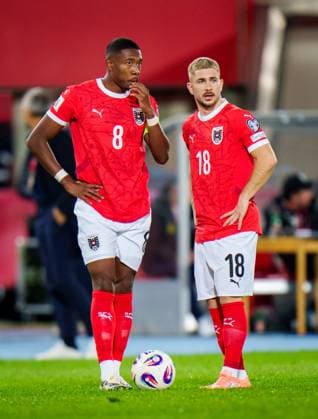 SOCCER - FIFA WC quali, AUT vs SMR VIENNA,AUSTRIA,09.OCT.25 - SOCCER - FIFA World Cup, WM, Weltmeisterschaft, Fussball 2026, European Qualifiers, group stage, OEFB international match, Länderspiel, Nationalmannschaft Austria vs San Marino. Image shows David Alaba and Romano Schmid (AUT). GEPAxpictures xEdgarxEisner