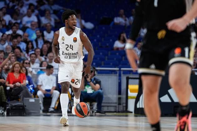 October 9, 2025, Madrid, Madrid, Spain: Andres Feliz of Real Madrid in action during the Turkish Airlines Euroleague 2025 26 League Phase MD3, match played between Real Madrid and LDLC ASVEL Villeurbanne at Movistar Arena on October 09, 2025 in Madrid, Spain. Madrid Spain - ZUMAa181 20251009_zaa_a181_369 Copyright: xDennisxAgyemanx