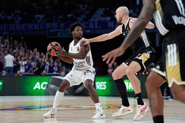 October 9, 2025, Madrid, Madrid, Spain: Andres Feliz of Real Madrid in action during the Turkish Airlines Euroleague 2025 26 League Phase MD3, match played between Real Madrid and LDLC ASVEL Villeurbanne at Movistar Arena on October 09, 2025 in Madrid, Spain. Madrid Spain - ZUMAa181 20251009_zaa_a181_378 Copyright: xDennisxAgyemanx