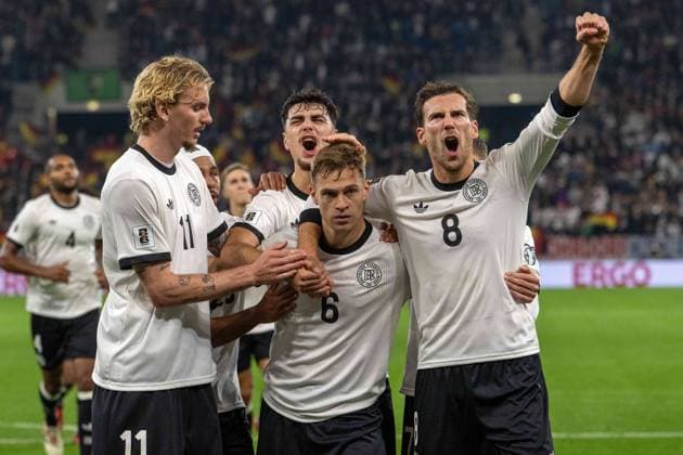Jubel und Freude bei Nick Woltemade (GER), Alexsander Pavlovic (GER), Torschütze Joshua Kimmich (GER) und Leon Goretzka (GER). xettx, Deutschland, Sinsheim, 10.10.2025, Fussball, Nationalmannschaft, WM-Qualifikation Europa: Deutschland vs Luxemburg, Saison 2025 2026, Matchday 7, PreZerro Arena