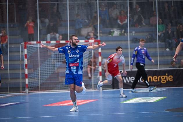 Deutschland, Handball, 2. Bundesliga, 7. Spieltag, 2025 2026, TuSEM Essen vs TV Großwallstadt, 10.10.2025, Sporthalle Am Hallo, Essen, Deutschland, Florian Eisenträger (TV Großwallstadt, 8) jubelt über sein Tor Copyright: xMarkusxVerwimpx