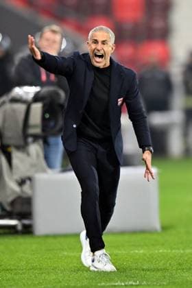 SERBIA vs ALBANIA SYLVINHO, football coach of Albania, during the FIFA World Cup, WM, Weltmeisterschaft, Fussball qualification match against Serbia, at Dubocica stadium. Leskovac, 11.10.2025. photo: Mladjan Ivanovic FOOTBALL, SERBIA, ALBANIA, FIFA WORLD CUP QUALIFICATIONS MATCH Leskovac Dubocica stadium Serbia Copyright: xMarkoxMetlas xMNxPressx