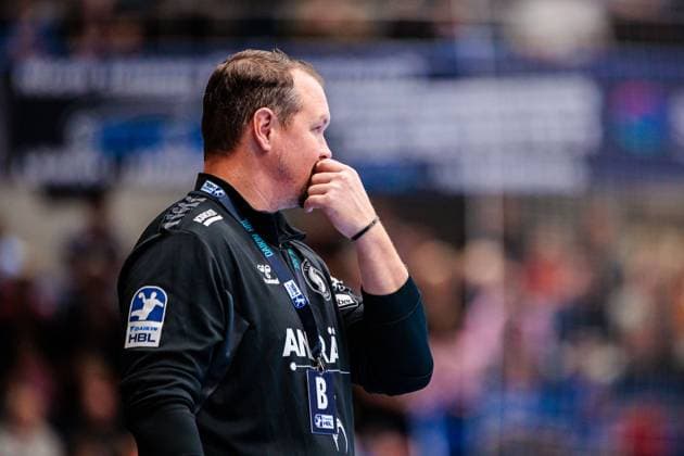 Misha Kaufmann (TVB Stuttgart, Trainer) GER, TBV Lemgo Lippe vs. TVB Stuttgart, Handball, 1. Bundesliga, 8. Spieltag, Spielzeit 2025 2026, 12.10.2025 GER, TBV Lemgo Lippe vs. TVB Stuttgart, Handball, 1. Bundesliga, 8. Spieltag, Spielzeit 2025 2026, 12.10.2025 Lemgo Copyright: xEibner-Pressefoto JanxRollingerx EP_JSK
