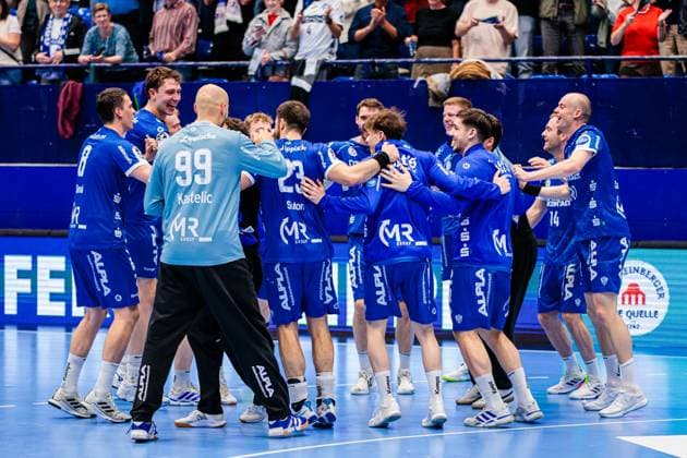 Die Mannschaft von TBV Lemgo Lippe jubelt freut sich nach 32:30 Sieg GER, TBV Lemgo Lippe vs. TVB Stuttgart, Handball, 1. Bundesliga, 8. Spieltag, Spielzeit 2025 2026, 12.10.2025 GER, TBV Lemgo Lippe vs. TVB Stuttgart, Handball, 1. Bundesliga, 8. Spieltag, Spielzeit 2025 2026, 12.10.2025 Lemgo Copyright: xEibner-Pressefoto JanxRollingerx EP_JSK