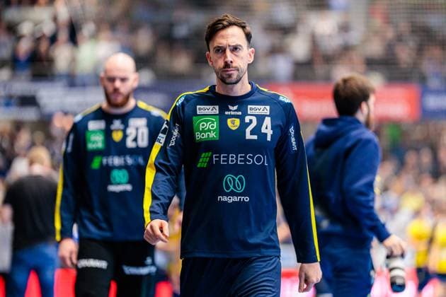 Patrick Groetzki (Rhein-Neckar Loewen, 24) ist enttaeuscht traurig nach 25:22 Niederlage GER, TBV Lemgo Lippe vs. Rhein-Neckar Loewen, Handball, 1. Bundesliga, 9. Spieltag, Spielzeit 2025 2026, 16.10.2025 GER, TBV Lemgo Lippe vs. Rhein-Neckar Loewen, Handball, 1. Bundesliga, 9. Spieltag, Spielzeit 2025 2026, 16.10.2025 Lemgo Copyright: xEibner-Pressefoto JanxRollingerx EP_JSK
