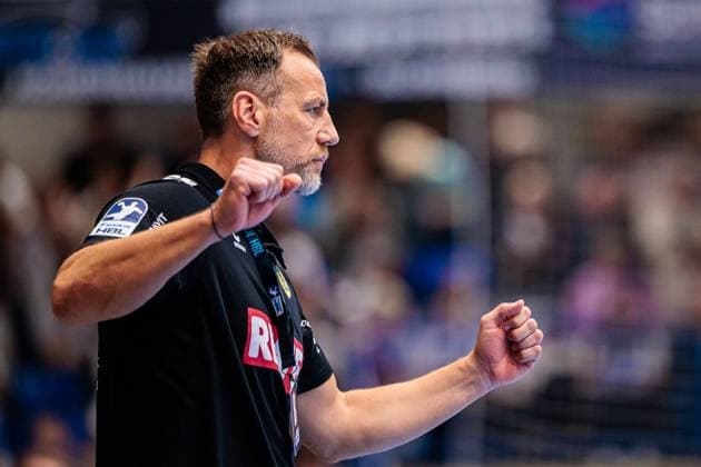 Maik Machulla (Rhein-Neckar Loewen, Trainer) jubelt freut sich GER, TBV Lemgo Lippe vs. Rhein-Neckar Loewen, Handball, 1. Bundesliga, 9. Spieltag, Spielzeit 2025 2026, 16.10.2025 GER, TBV Lemgo Lippe vs. Rhein-Neckar Loewen, Handball, 1. Bundesliga, 9. Spieltag, Spielzeit 2025 2026, 16.10.2025 Lemgo Copyright: xEibner-Pressefoto JanxRollingerx EP_JSK