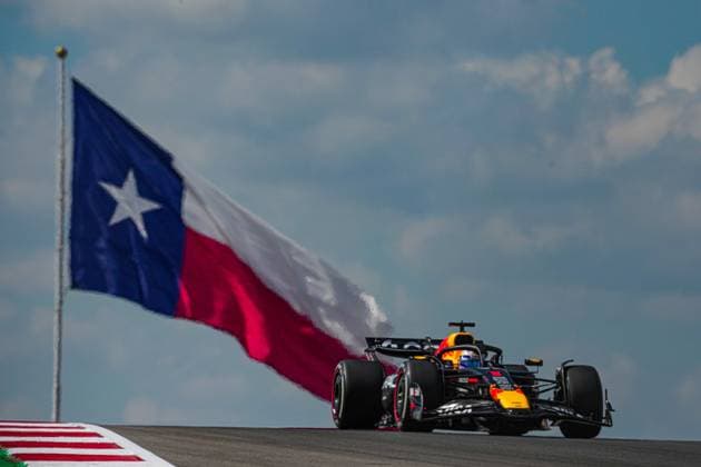 October 17, 2025, Austin, Tx, United States: Max Verstappen (NED) - Oracle Red Bull Racing - Red Bull RB21 - Honda RBPT 17.10.2025, Circuit of The Americas, Austin, FORMULA 1 MSC CRUISES UNITED STATES GRAND PRIX 2025 , im Bild during the Formula 1 MSC Cruises United States Grand Prix 2025, Austin, TX, USA, from October 16 to 19, 2025. Round 19 of the 2025 FIA Formula One World Championship, WM, Weltmeisterschaft Austin United States - ZUMAm217 20251017_zsp_m217_079 Copyright: xAlessioxDexMarcox