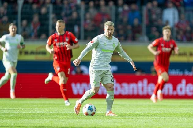 Romano Schmid (SV Werder Bremen, 20), GER, 1. FC Heidenheim vs. Werder Bremen, Fussball, Bundesliga, 7. Spieltag, Spielzeit 2025 2026, 18.10.2025, DFL DFB REGULATIONS PROHIBIT ANY USE OF PHOTOGRAPHS AS IMAGE SEQUENCES AND OR QUASI-VIDEO, GER, 1. FC Heidenheim vs. Werder Bremen, Fussball, Bundesliga, 7. Spieltag, Spielzeit 2025 2026, 18.10.2025 Heidenheim Copyright: xEibner-Pressefotox EP_EER
