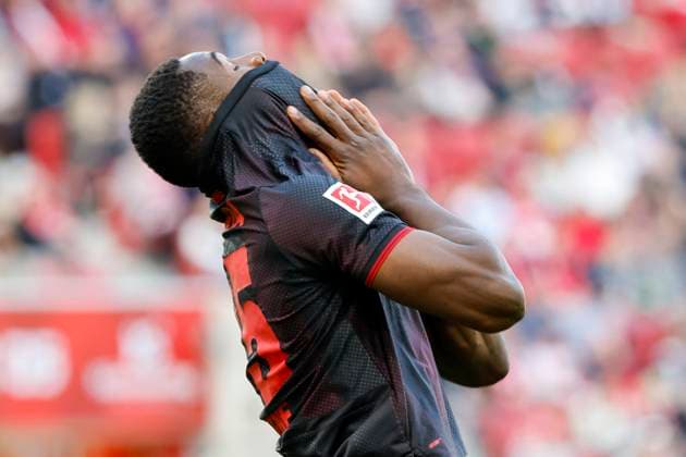 Christian Kofane (Bayer 04 Leverkusen, 35) , Deutschland, Fussball, 1. Bundesliga, 7.Spieltag, 2025 2026, 1.FSV Mainz vs. Bayer 04 Leverkusen, 18.10.2025, Mewa Arena, Mainz, Deutschland Mainz Mewa Arena Rheinland-Pfalz Deutschland Copyright: xGrantxHubbsx