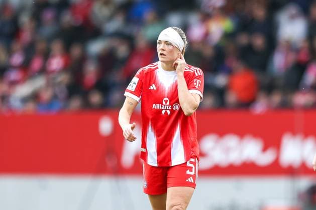 Magdalena Eriksson (FC Bayern Muenchen, 05) mit Verband am Kopf, GER, FC Bayern Muenchen vs. 1. FC Koeln, Fussball, Google Pixel Frauen-Bundesliga, 7. Spieltag, Saison 2025 2026, 19.10.2025, DFL DFB REGULATIONS PROHIBIT ANY USE OF PHOTOGRAPHS as IMAGE SEQUENCES and or QUASI-VIDEO, GER, FC Bayern Muenchen vs. 1. FC Koeln, Fussball, Google Pixel Frauen-Bundesliga, 7. Spieltag, Saison 2025 2026, 19.10.2025 Muenchen Copyright: xEibner-Pressefoto JennixMaulx EP_JML