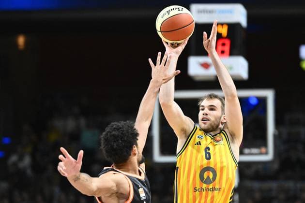 Malte Delow (ALBA Berlin, 6) GER, Alba Berlin gegen Ratiopharm Ulm, Basketball, BBL Pokal, Saison 2025 2026, Achtelfinale, 19.10.2025 GER, Alba Berlin gegen Ratiopharm Ulm, Basketball, BBL Pokal, Saison 2025 2026, Achtelfinale, 19.10.2025 Berlin Copyright: xEibner-Pressefoto RyanxSleimanx EP_RSN