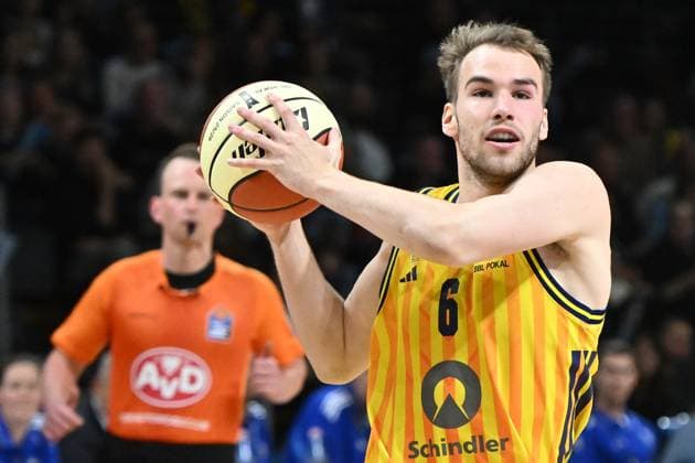 Malte Delow (ALBA Berlin, 6) GER, Alba Berlin gegen Ratiopharm Ulm, Basketball, BBL Pokal, Saison 2025 2026, Achtelfinale, 19.10.2025 GER, Alba Berlin gegen Ratiopharm Ulm, Basketball, BBL Pokal, Saison 2025 2026, Achtelfinale, 19.10.2025 Berlin Copyright: xEibner-Pressefoto RyanxSleimanx EP_RSN