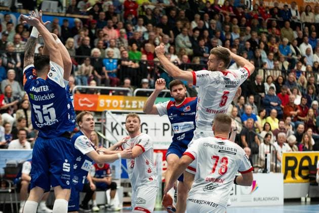 Julius Meyer Siebert (TuS Ferndorf, 05) geblockt HBW Balingen Weilstetten vs. TuS Ferndorf, Handball, 2. Bundesliga, 8. Spieltag, Saison 2025 2026, 19.10.2025 Eibner-Pressefoto Andreas Ulmer HBW Balingen Weilstetten vs. TuS Ferndorf, Handball, 2. Bundesliga, 8. Spieltag, Saison 2025 2026, 19.10.2025 Balingen Copyright: xEibner-Pressefoto AndreasxUlmerx EP_AUR