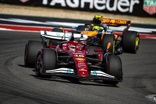 F1 - UNITED STATES GRAND PRIX 2025 16 LECLERC Charles (mco), Scuderia Ferrari SF-25, action 04 NORRIS Lando (gbr), McLaren F1 Team MCL39, action during the 2025 Formula 1 United States Grand Prix, 19th round of the 2025 FIA Formula One World Championship, WM, Weltmeisterschaft from October 17 to 19, 2025 on the Circuit of the Americas, in Austin, Texas, United States of America - AustinUnited States Copyright: xXavixBonillax