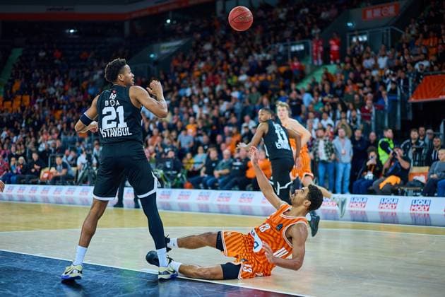 GER, ratiopharm ulm vs. Besiktas GAIN Istanbul, Basketball, 4. Runde, BKT EuroCup, Spielzeit 2025 2026, 21.10.2025 GER, ratiopharm ulm vs. Besiktas GAIN Istanbul, Basketball, 4. Runde, BKT EuroCup, Spielzeit 2025 2026, 21.10.2025 Neu-Ulm Copyright: xEibner-Pressefoto GeraldxOelze-dexStoppanyx EP_ODS