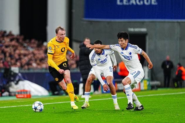 Maximilian Beier (Borussia Dortmund, 14), Gabriel Pereira (FC Kopenhagen, 05), Junnosuke Suzuki (FC Kopenhagen, 20) DEN, FC Kopenhagen vs. Borussia Dortmund, Fussball, UEFA Champions League, Spieltag 3, Spielzeit 2025 2026, 21.10.2025 DEN, FC Kopenhagen vs. Borussia Dortmund, Fussball, UEFA Champions League, Spieltag 3, Spielzeit 2025 2026, 21.10.2025 Kopenhagen Copyright: xEibner-Pressefoto MarcelxvonxFehrnx EP_MFN