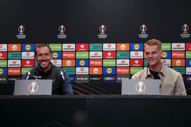 Julian Schuster (SC Freiburg, Trainer) und Philipp Lienhart (SC Freiburg, 03) , Pressekonferenz des SC Freiburg vor dem dritten Europa League Spiel in der Ligaphase, Pressegespräch, Deutschland, Fussball, UEFA Europa League, 3.Spieltag, 2025 2026, SC Freiburg vs. FC Utrecht, 22.10.2025, Pressekonferenz des SC Freiburg vor dem dritten Europa League Spiel in der Ligaphase, Pressegespräch, Europa-Park Stadion, Freiburg, Deutschland Freiburg Europa-Park Stadion Baden-Württemberg Deutschland Copyright: xArnexAmbergx