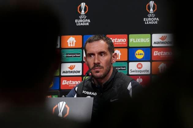 Julian Schuster (SC Freiburg, Trainer) , Pressekonferenz des SC Freiburg vor dem dritten Europa League Spiel in der Ligaphase, Pressegespräch, Deutschland, Fussball, UEFA Europa League, 3.Spieltag, 2025 2026, SC Freiburg vs. FC Utrecht, 22.10.2025, Pressekonferenz des SC Freiburg vor dem dritten Europa League Spiel in der Ligaphase, Pressegespräch, Europa-Park Stadion, Freiburg, Deutschland Freiburg Europa-Park Stadion Baden-Württemberg Deutschland Copyright: xArnexAmbergx