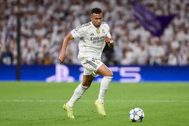 Kylian Mbappe of Real Madrid CF Real Madrid v Juventus, UEFA Champions League, Football, Estadio Santiago Bernabeu, Madrid, Spain - 22 Oct 2025Madrid Estadio Santiago Bernabu Spain EDITORIAL USE ONLY No use with unauthorised audio, video, data, fixture lists, club league logos or live services. Online in-match use limited to 120 images, no video emulation. No use in betting, games or single club league player publications. Copyright: xRubenxAlbarran Shutterstockx 15564869cc