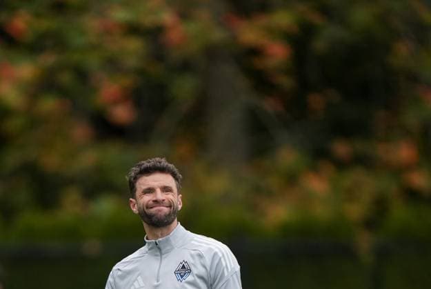 October 22, 2025, Vancouver, Bc, CANADA: Vancouver Whitecaps Thomas Muller looks on during MLS, Fussball Herren, USA soccer practice, in Vancouver, on Wednesday, Oct. 22, 2025. The Whitecaps will start their post-season run Sunday when they begin a best-of-three first-round series against FC Dallas in Vancouver. Canada News - October 22, 2025 - ZUMAc35_ 20251022_zaf_c35_052 Copyright: xDarrylxDyckx