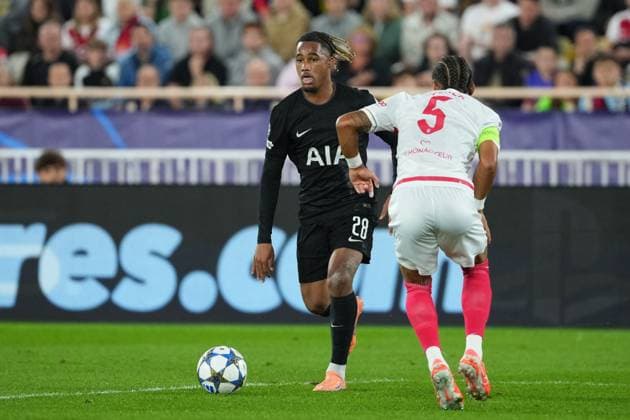 Wilson Odobert of Tottenham takes on Thilo Kehrer of Monaco Monaco v Tottenham Hotspur, UEFA Champions League, Group Stage, Football, Stade Louis II, Monaco - 22 Oct 2025Monaco Stade Louis II Monaco EDITORIAL USE ONLY No use with unauthorised audio, video, data, fixture lists, club league logos or live services. Online in-match use limited to 120 images, no video emulation. No use in betting, games or single club league player publications. Copyright: xDavexWinter Shutterstockx 15552361hx