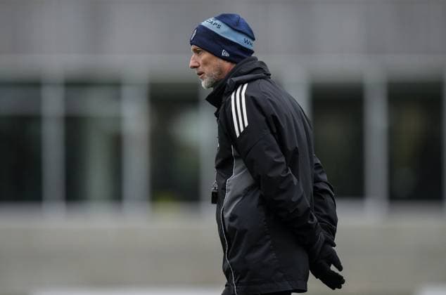 October 22, 2025, Vancouver, Bc, CANADA: Vancouver Whitecaps head coach Jesper Sorensen watches players run through drills during MLS, Fussball Herren, USA soccer practice, in Vancouver, on Wednesday, Oct. 22, 2025. The Whitecaps will start their post-season run Sunday when they begin a best-of-three first-round series against FC Dallas in Vancouver. Canada News - October 22, 2025 - ZUMA Oct 20251022_zaf_c35_074 Copyright: xDarrylxDyckx
