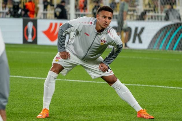 Luca Jaquez (VfB Stuttgart, 14), Warm-up, TUR, Fenerbahce Istanbul vs. VfB Stuttgart, Fussball, UEFA Europa League, Spieltag 3, Spielzeit 2025 2026, 23.10.2025, TUR, Fenerbahce Istanbul vs. VfB Stuttgart, Fussball, UEFA Europa League, Spieltag 3, Spielzeit 2025 2026, 23.10.2025, Istanbul Copyright: xEibner-Pressefoto EdwardxCheungx EP_ECG