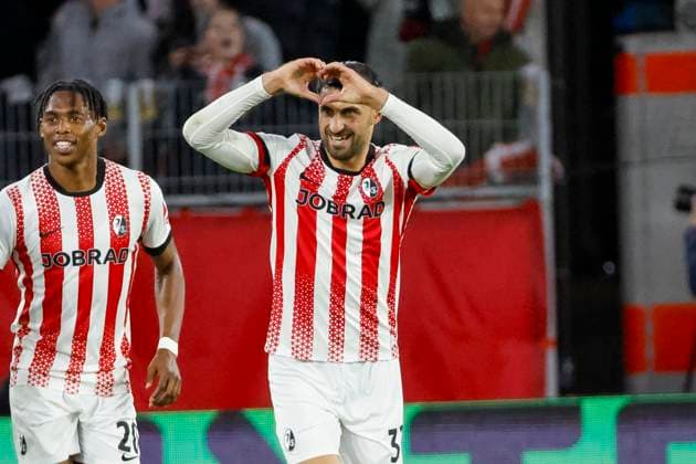 Torjubel bei Vincenzo Grifo (SC Freiburg, 32) nach seinem Tor zum 2:0 , Deutschland, UEFA Europa League, 3. Spieltag, 2025 2026, SC Freiburg vs. FC Utrecht, 23.10.2025, Stadion am Wolfswinkel, Freiburg, Deutschland Freiburg Stadion am Wolfswinkel Baden-Württemberg Deutschland Copyright: xGrantxHubbsx