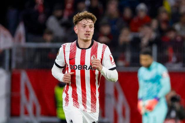 Philipp Treu (SC Freiburg, 29) , Deutschland, UEFA Europa League, 3. Spieltag, 2025 2026, SC Freiburg vs. FC Utrecht, 23.10.2025, Stadion am Wolfswinkel, Freiburg, Deutschland Freiburg Stadion am Wolfswinkel Baden-Württemberg Deutschland Copyright: xGrantxHubbsx
