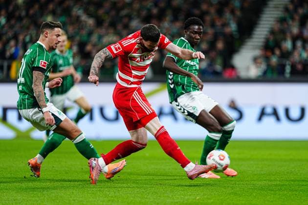 Torschuss Torchance Oliver Burke (1. FC Union Berlin, 07) GER, SV Werder Bremen vs. 1. FC Union Berlin, Fussball, Bundesliga, Spieltag 8, Spielzeit 2025 2026, 24.10.2025 DFL REGULATIONS PROHIBIT ANY USE OF PHOTOGRAPHS AS IMAGE SEQUENCES AND OR QUASI-VIDEO GER, SV Werder Bremen vs. 1. FC Union Berlin, Fussball, Bundesliga, Spieltag 8, Spielzeit 2025 2026, 24.10.2025 Bremen Copyright: xEibner-Pressefoto MarcelxvonxFehrnx EP_MFN