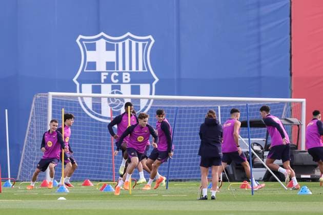 October 25, 2025, Sant Joan Despi, Barcelona, SPAIN: Fermin Lopez during the training day of FC Barcelona, Barca ahead the Spanish League, La Liga EA Sports, football match against Real Madrid at Ciudad Esportiva Joan Gamper on October 25, 2025 in Sant Joan Despi, Barcelona, Spain. Sant Joan Despi SPAIN - ZUMAa181 20251025_zaa_a181_002 Copyright: xJavierxBorregox