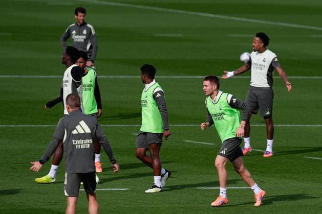 October 25, 2025, Valdebebas, Madrid, Spain: Franco Mastantuono during the Real Madrid training session ahead their upcoming Spanish League, LaLiga EA Sports, football match against FC Barcelona, Barca at Ciudad Deportiva Real Madrid on October 25, 2025, in Valdebebas, Madrid, Spain. Valdebebas Spain - ZUMAa181 20251025_zaa_a181_069 Copyright: xDennisxAgyemanx