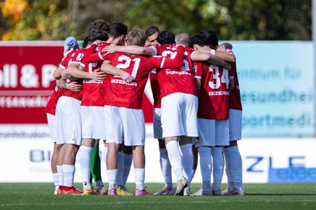TSG Balingen, die Motivationseinstimmung, TSG Balingen vs. KSV Hessen Kassel, Fussball, Regionalliga Suedwest, 14. Spieltag, Saison 2025 2026, 25.10.2025, Eibner-Pressefoto Andreas Ulmer TSG Balingen vs. KSV Hessen Kassel, Fussball, Regionalliga Suedwest, 14. Spieltag, Saison 2025 2026, 25.10.2025, Balingen Copyright: xEibner-Pressefoto AndreasxUlmerx EP_AUR