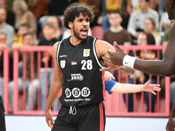 Alieu Ceesay (SBB Baskets Wolmirstedt, 28) Emotionen GER, Tigers Tuebingen vs. SBB Baskets Wolmirstedt, Basketball, Herren, Pro A, 2. Barmer Basketball Bundesliga, Saison 2025 2026, 25.10.2025 GER, Tigers Tuebingen vs. SBB Baskets Wolmirstedt, Basketball, Herren, Pro A, 2. Barmer Basketball Bundesliga, Saison 2025 2026, 25.10.2025 Tuebingen Copyright: xEibner-Pressefoto NicolasxWoernx EP_NWN