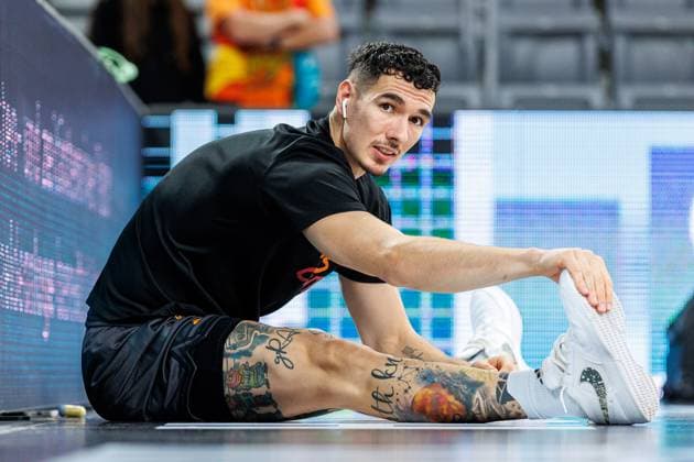 Yordan Minchev (Niners Chemnitz, 91), Einzelbild, Einzelfoto, Portrait, Portraet, Aufwaermen, warm up, vor Spielbeginn, BMA365 Bamberg Baskets vs. Niners Chemnitz, Basketball, easyCredit BBL, 5. Spieltag, 26.10.2025 BMA365 Bamberg Baskets vs. Niners Chemnitz, Basketball, easyCredit BBL, 5. Spieltag, 26.10.2025 Bamberg Copyright: xEibner-Pressefoto G.xSantemizx EP_EER