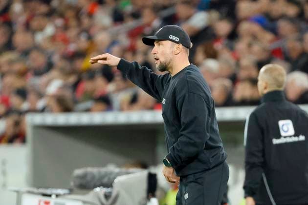 Sebastian Hoeneß, Hoeness (VfB Stuttgart, Trainer) , Deutschland, Fussball, 1. Bundesliga, 8.Spieltag, 2025 2026, VfB Stuttgart vs. 1.FSV Mainz 05, 26.10.2025, MHP Arena, Stuttgart, Deutschland Stuttgart MHP Arena Baden-Württemberg Deutschland Copyright: xGrantxHubbsx