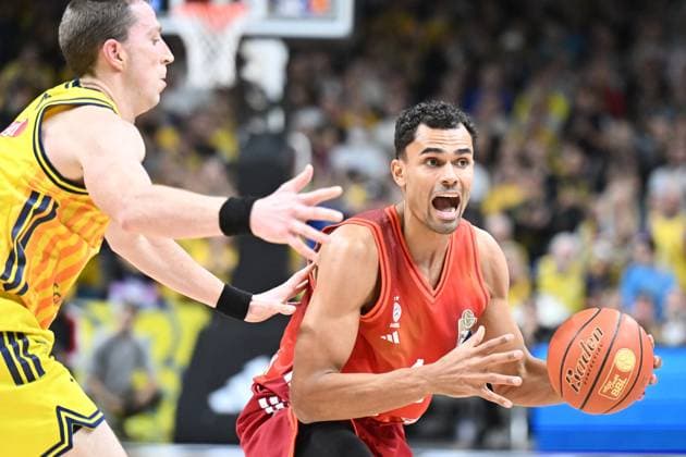 Oscar da Silva (FC Bayern Muenchen, 1) GER, Alba Berlin gegen FC Bayern Muenchen, Basketball, easyCredit Basketball League, Saison 2025 2026, 5. Spieltag, 26.10.2025 GER, Alba Berlin gegen FC Bayern Muenchen, Basketball, easyCredit Basketball League, Saison 2025 2026, 5. Spieltag, 26.10.2025 Berlin Copyright: xEibner-Pressefoto RyanxSleimanx EP_RSN