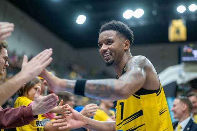 Elijah Hughes (MHP RIESEN Ludwigsburg, 07), positive Emotionen, GER, MHP RIESEN Ludwigsburg vs. ratiopharm ulm, easycredit BBL, Basketball, Bundesliga, 5. Spieltag, Spielzeit 2025 2026, 26.10.2025, GER, MHP RIESEN Ludwigsburg vs. ratiopharm ulm, easycredit BBL, Basketball, Bundesliga, 5. Spieltag, Spielzeit 2025 2026, 26.10.2025 Ludwigsburg Copyright: xEibner-Pressefoto SaschaxWaltherx EP_EER